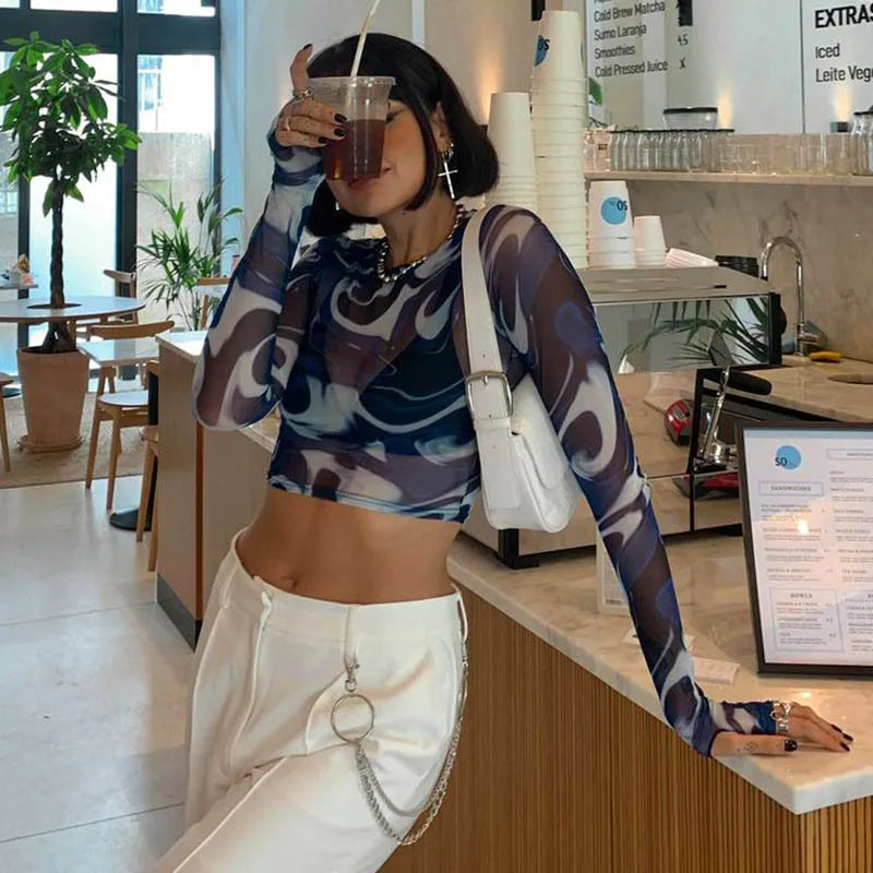 **Top Corto de Mujer de Malla Estilo Streetwear - Elegante y Sexy**